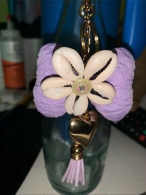 Handmade shell Bow purse/bag charm keychain with heart and tassel